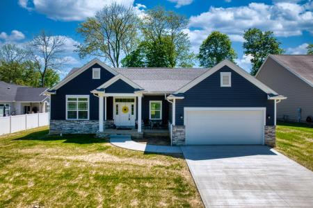 1725 Pleasantview Dr., Lancaster, Ohio 43130, USA
