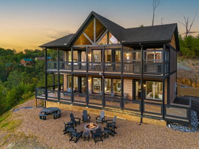 2129 Rabbit Point Way, Sevierville, Tennessee 37876, USA