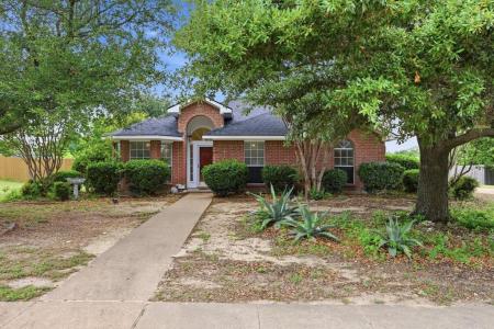 921 High Point Drive, Midlothian, Texas 76065, USA