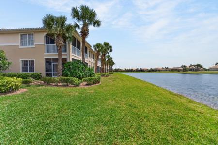 1364 Emerald Dunes Dr, Sun City Center, Floride 33573, États-Unis