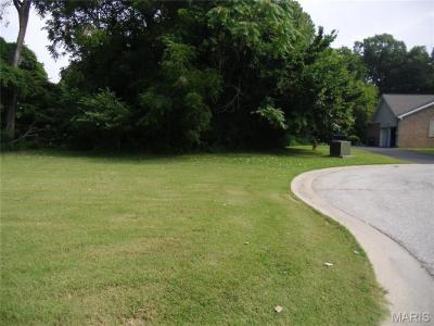 83 Montclair Drive, Fairview Heights, Illinois 62208, USA