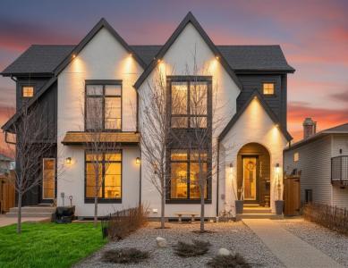 7712 36 AVENUE NW, Calgary, Alberta T3B 1V3, Canada