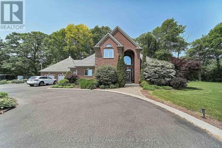 42580 ROBERTS LINE, Central Elgin, Ontario N0L 2L0, Canada
