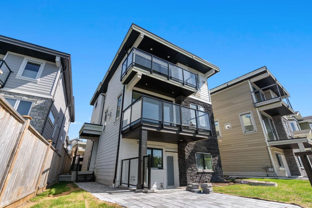 340 E KEITH ROAD, North Vancouver, Colombia Británica V7L 1V7, Canadá