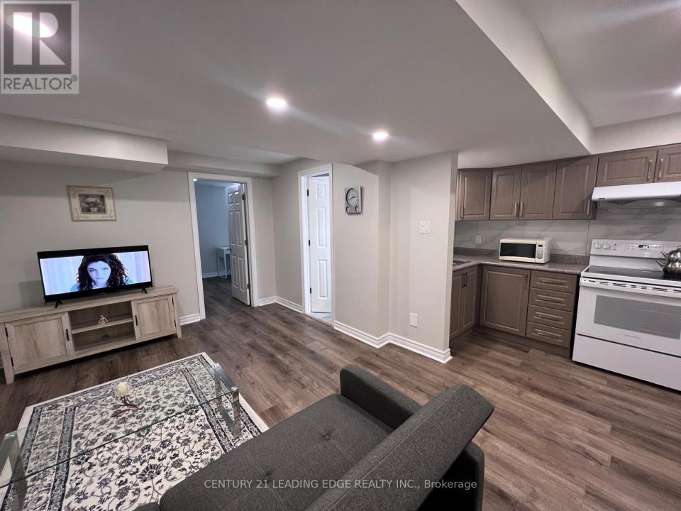 109 HARVEST HILLS BOULEVARD, East Gwillimbury, Ontario L9N 0B4, Canadá