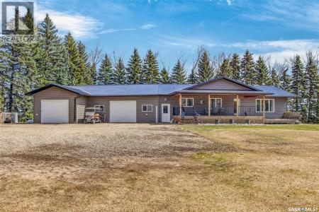 HOFFMAN ACREAGE, Lakeside Rm No. 338, Saskatchewan S0K 4V0, Canada