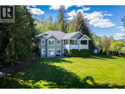 1446 HUCKLEBERRY DRIVE, Sorrento, British Columbia V0E 2W2, Canada