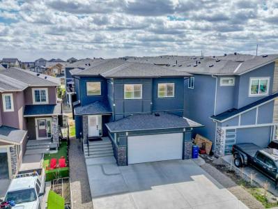 66 BAYSPRINGS GARDENS SW, Airdrie, Alberta T4B 5C6, Canada