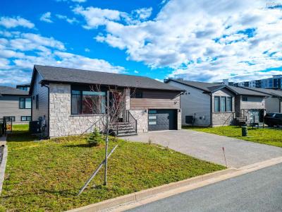 57 THERESA MCNEIL GROVE, Halifax, Nova Scotia B3M 0K3, Canada