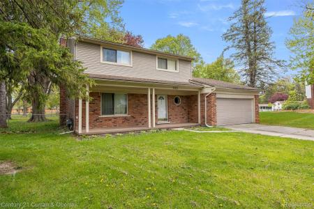 8834 Dublin Way, Sterling Heights, Michigan 48314, USA