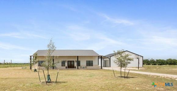 1490 Dos Hermanas Road, Salado, Texas 76571, USA