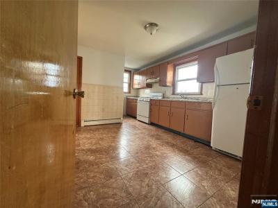 404 3rd Street , 2, Harrison, ניו ג'רזי 07029, ארצות הברית של אמריקה 