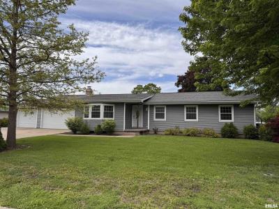 834 E FRANKLIN Street, Macomb, Illinois 61455, États-Unis