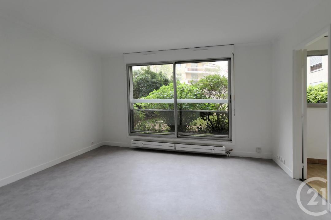 Courbevoie, Île-de-France 92400, France