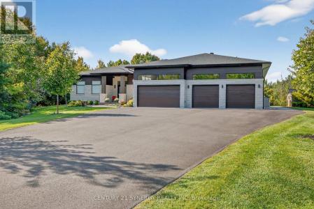 120 DERBEYSHIRE STREET, Ottawa, Ontario K2W 0E7, Kanada