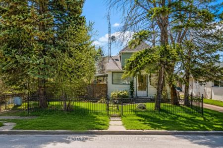 595 NORTH LAKE ROAD, Richmond Hill, Ontario L4E 3B9, Canada