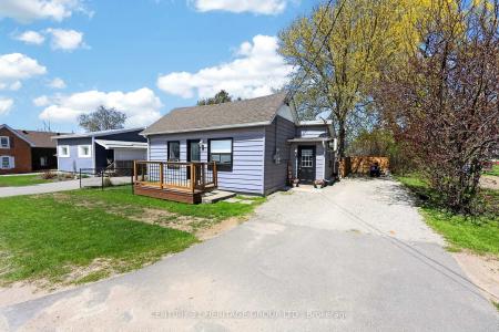 153 VETERANS LANE, Tay, Ontario L0K 2A0, Canadá
