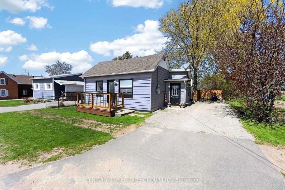 153 VETERANS LANE, Tay, Ontario L0K 2A0, Canada