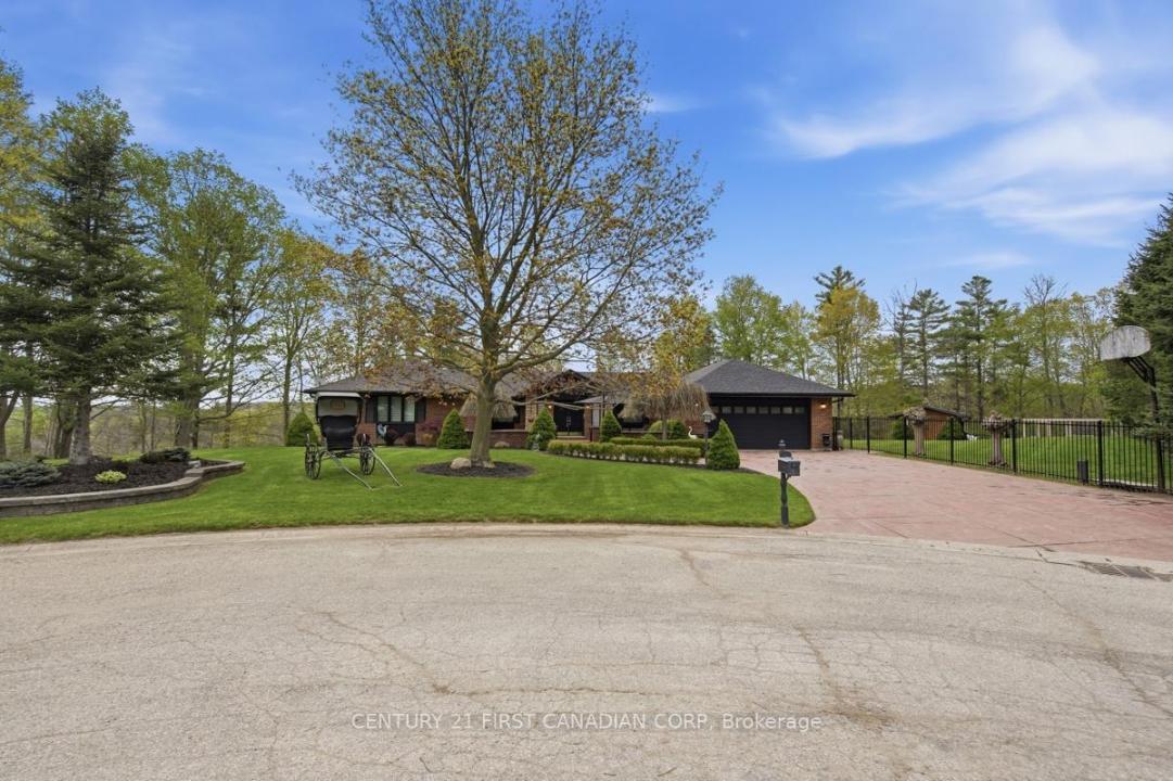 2314 LIME KILN DRIVE, London South, أونتاريو N6K 4P6, كندا