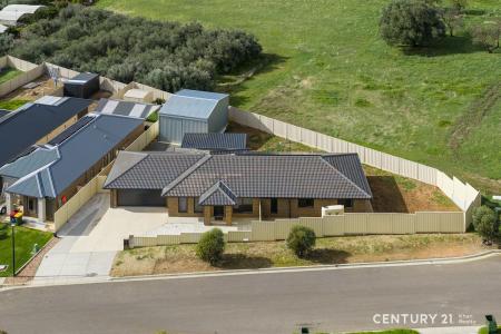 2 Castle Court, Onkaparinga Heights, SA 5163, Australia