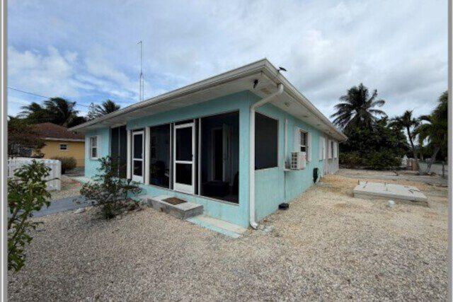 VISION HOME AND STUDIO, Savannah, Grand Cayman, Iles Caïmans