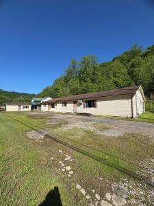 Stephens Branch, Martin, Kentucky 41649, USA