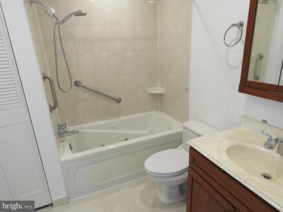 6261 Patrick Henry Court, Bensalem, Pensylwania 19020, USA