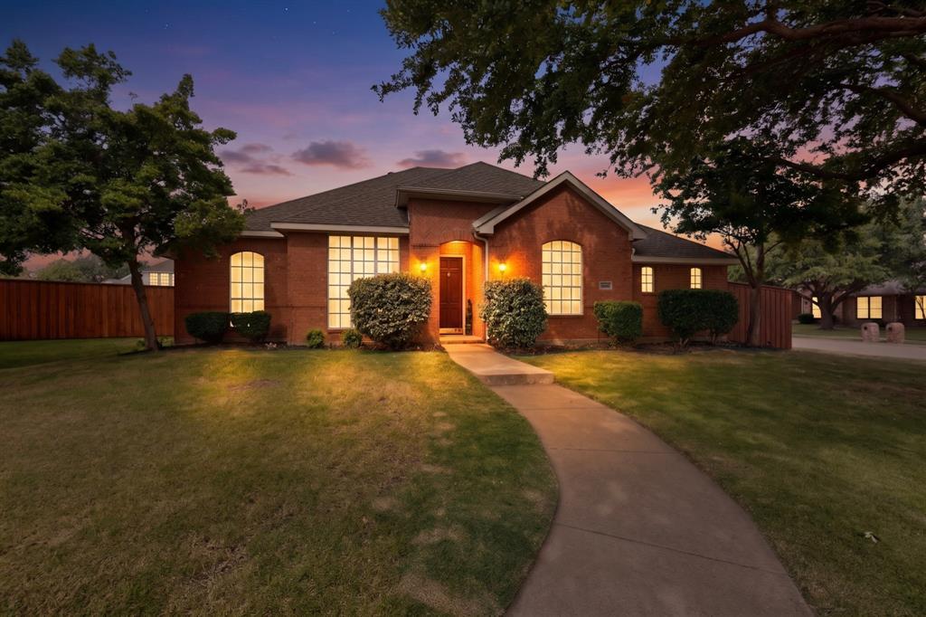 8406 Lexington Court, Rowlett, تكساس 75089, الولايات المتحدة