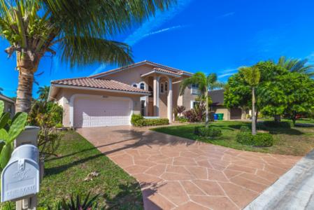 9901 NW 48th Court, Coral Springs, Florida 33076, Estados Unidos
