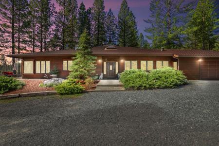 10415 Mcmahon Road, Coulterville, California 95311, USA
