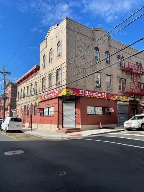 5901-07 Madison St, West New York, New Jersey 07093, États-Unis