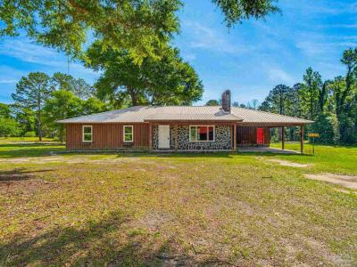 4940 Dawson Rd, Century, Florida 32535, USA