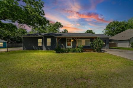 506 Pendleton Street, Farmersville, Texas 75442, USA