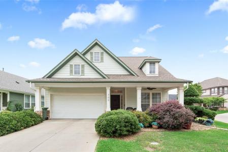 709 Creek Walk Place, Arlington, Texas 76015, USA