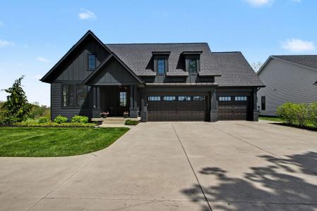 2201 Pepper Ridge Road, Valparaiso, Indiana 46385, USA