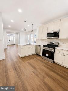 5528 Selma Ave, BALTIMORE, Maryland 21227, USA