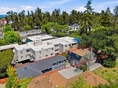 1124 Douglas Avenue, Burlingame, California 94010, USA
