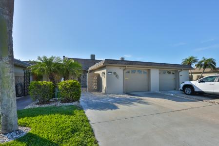574 Boca Ciega Point Blvd N # 2205, Saint Petersburg, Floride 33708, États-Unis