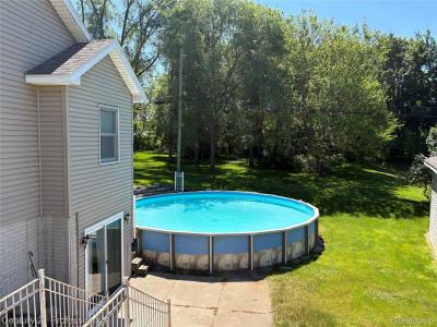 6591 Windiate Road, Waterford, Michigan 48329, États-Unis