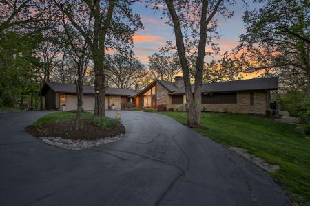 12304 N Ledges Drive, Roscoe, Illinois 61073, USA