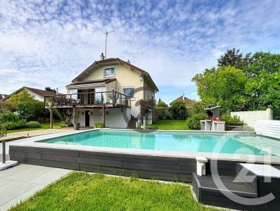 Courlon Sur Yonne, Bourgogne 89140, France