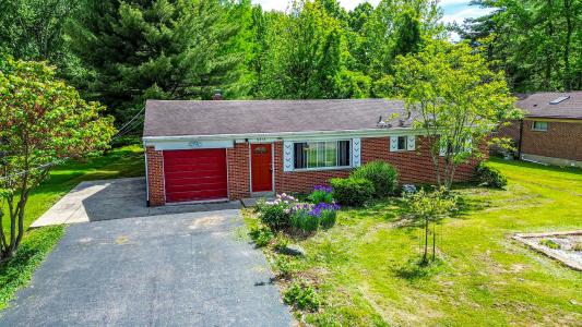 9315 Greenhedge Ln., Symmes Township, Ohio 45140, USA