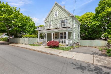30 Hutchinson Street, Winthrop, Massachusetts 02152, USA