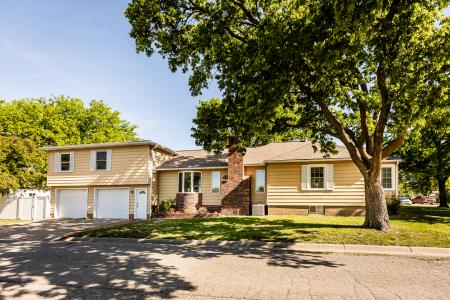521 S E Street, Herington, Kansas 67449, USA