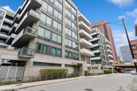 660 W Wayman Street , 405B, Chicago, Illinois 60661, USA