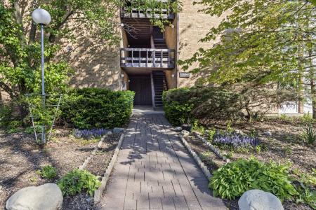 5544 E Lake Drive , A, Lisle, Illinois 60532, USA