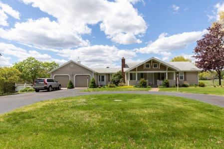 27 Reservoir Ave, Lakeville, Massachusetts 02347, USA