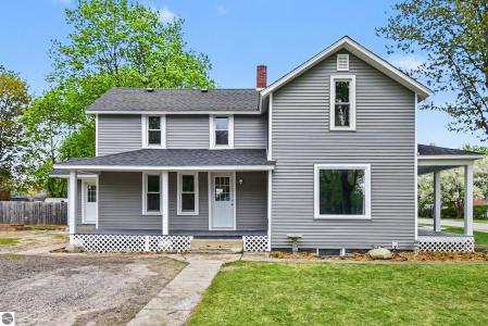 601 N Arcade Street, Gladwin, Michigan 48624, USA