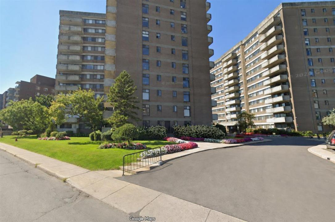 6635 Ch. Mackle, Côte-Saint-Luc, Quebec H4W 2Z2, Kanada