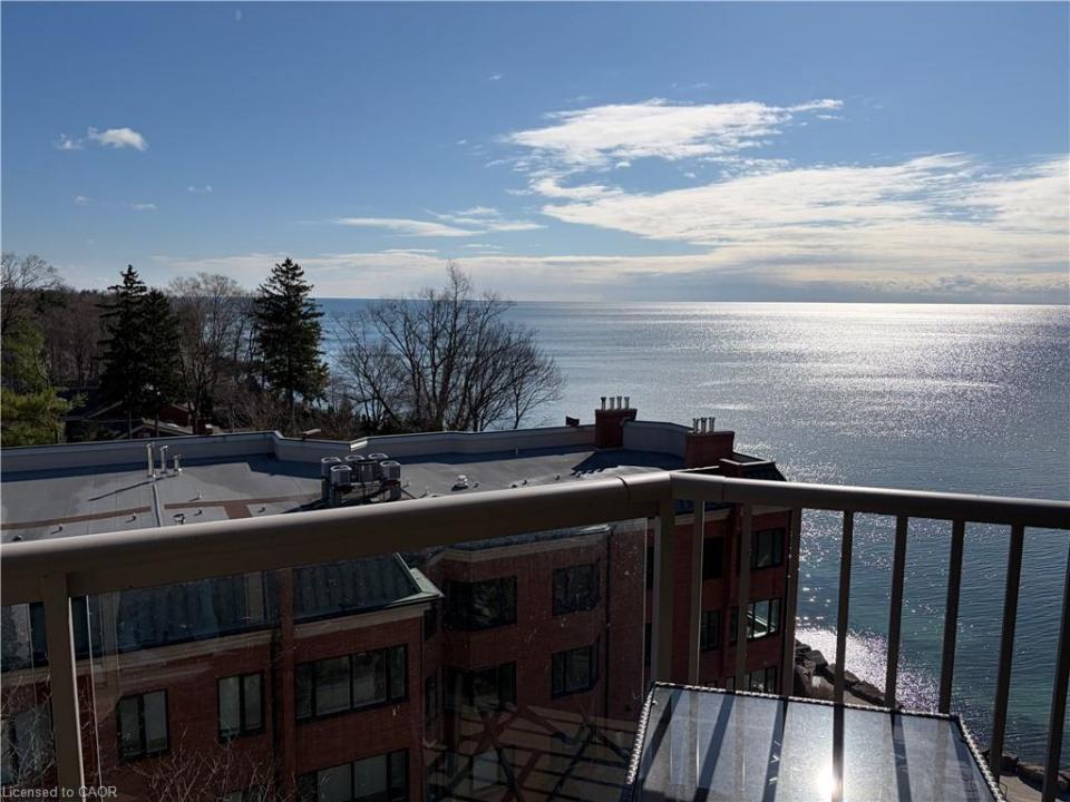 2210 LAKESHORE ROAD, Burlington, 安大略省 L7R 4J9, 加拿大